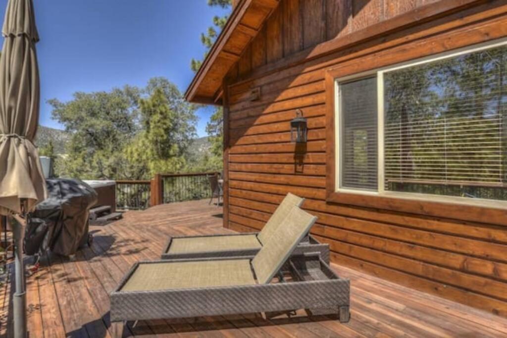 Custom Single Story Cabin With Jacuzzi Pool Table & Big Game Room With Arcade Games Big Bear Lake Luaran gambar